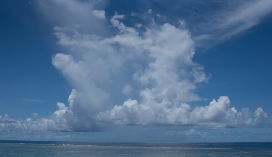 Large-scale weather patterns associated with intense thunderstorm days in Finland