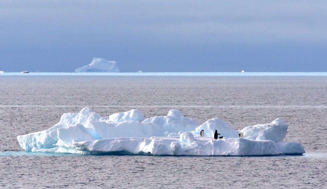 Etelämantereen merijäätä tutkimassa